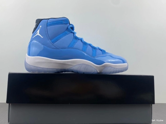 1st Kicks (11 Gift Flight of Jordan 29) 717602-900 Ultimate 0821